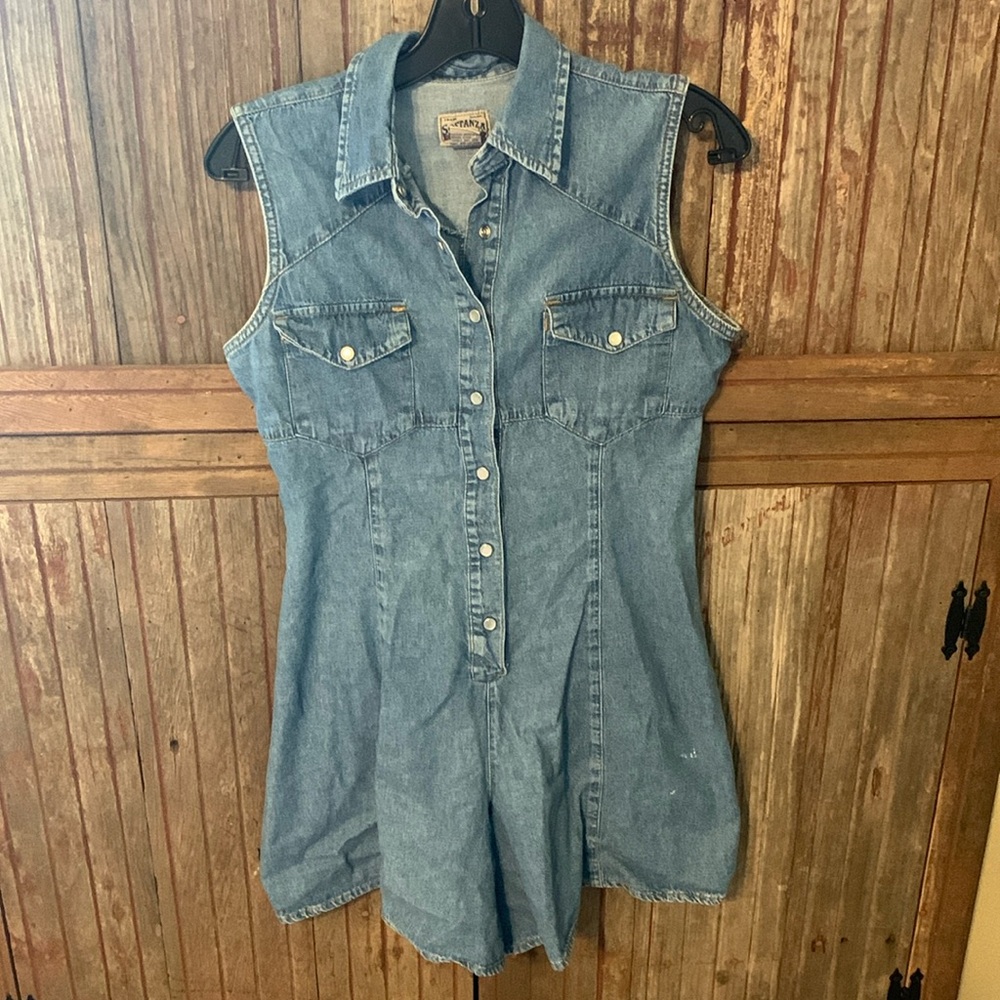 Women’s Vintage Retro Sostanza Light Wash Western Rodeo Denim Pearl Snap Romper